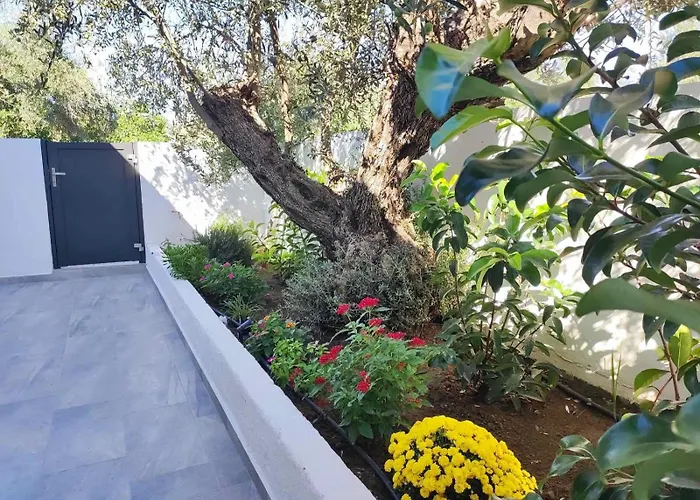 Rhodes Soul Luxury אפאנטו